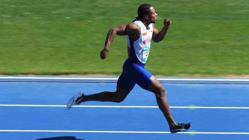 a male Para athlete sprinting