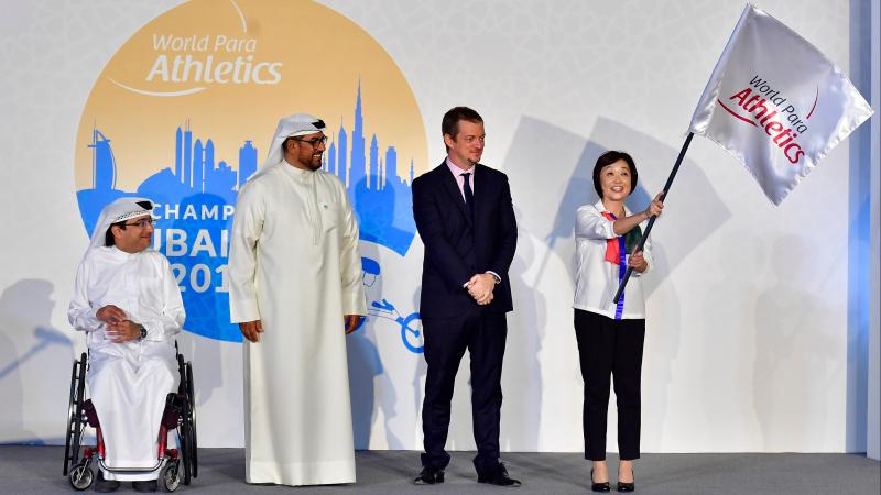 Kobe 2021 President raises the World Para Athletics flag