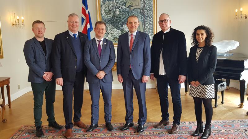 Andrew Parsons with Icelandic authorities