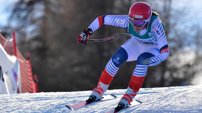 An armless female alpine skier competing
