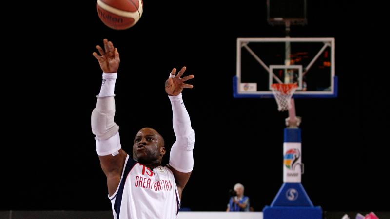 Ade Orogbemi shoots for GB