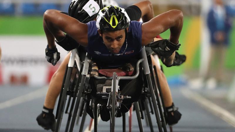 Walid Ktila of Tunisia leads the pack in the Men's 800m - T34 Final on day 7 of the Rio 2016 Paralympic Games at the Olympic Stadium on September 14, 2016 in Rio de Janeiro, Brazil.
