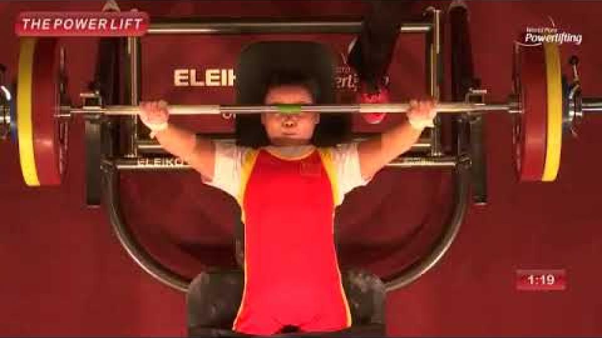 China´s Lingling Guo breaks women´s up to 45kg world record at Kitakyushu 2018