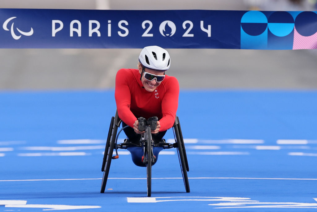 その他 OLYMPIC PARALYMPIC Mason Earns Two Silver Medals at 2024 Summer Paralympics