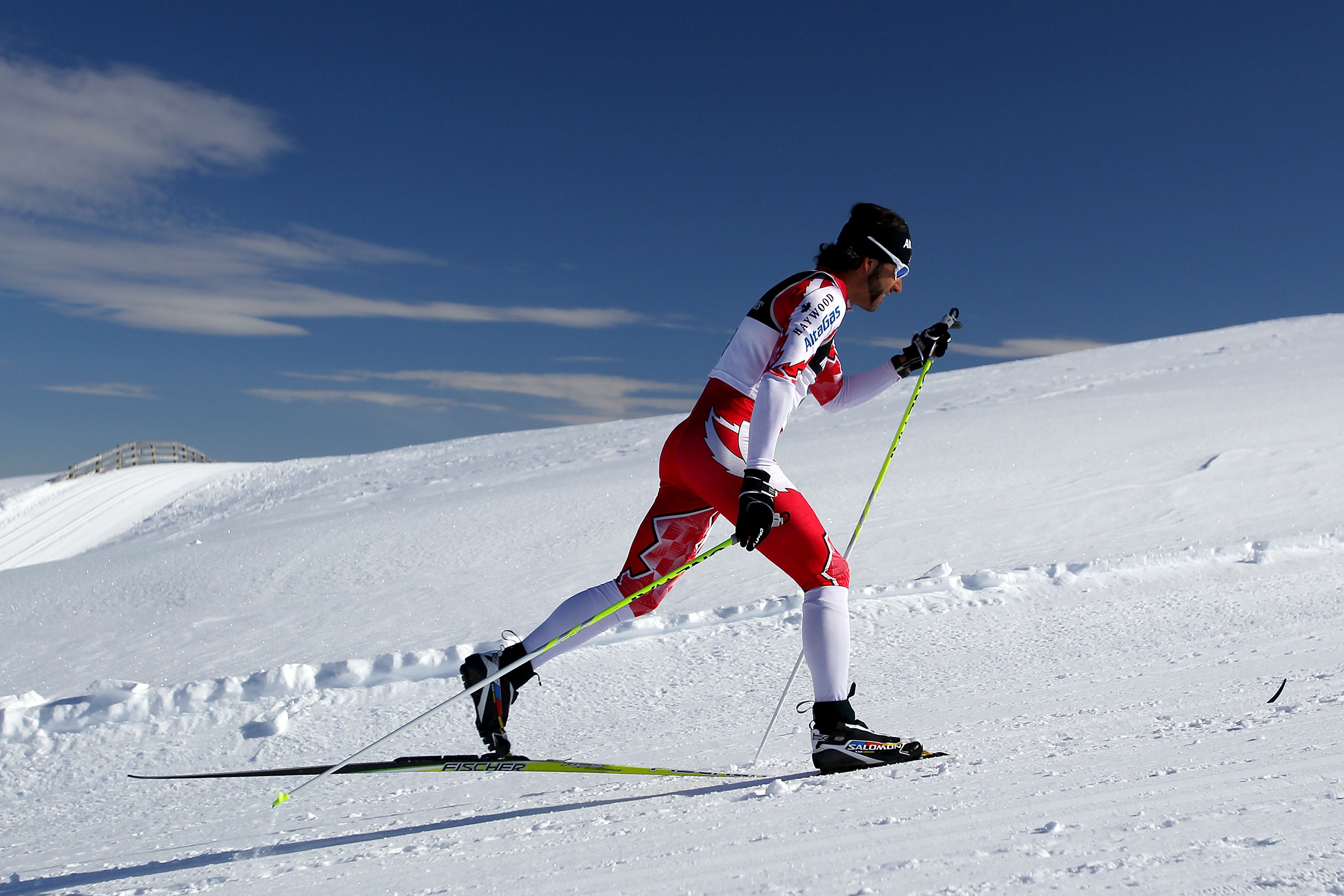 Ski n. Кросс Кантри лыжи. Беговые лыжи кросс Кантри. Лыжник.