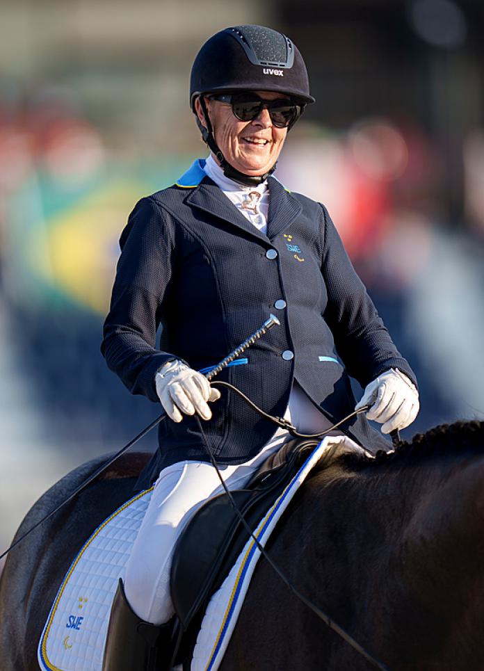  Louise Etzner Jakobsson  smiles on her horse