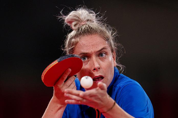 Kelly van Zon in action during the table tennis final at Tokyo 2020