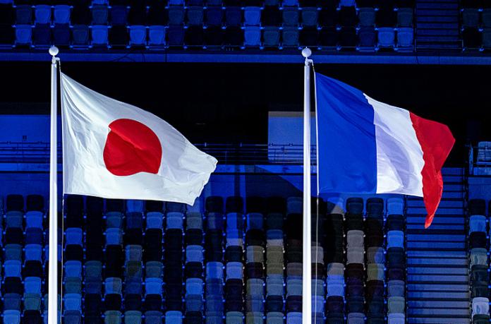 Tokyo 2020 Closing Ceremony - Japan hands over to France