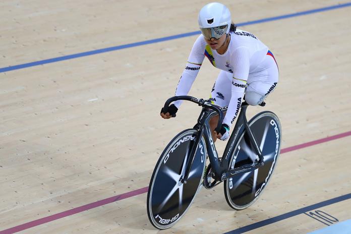 Daniela Carolina Munevar, Para cyclist from Colombia, competes.