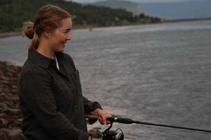Vilde Nilsen is fishing