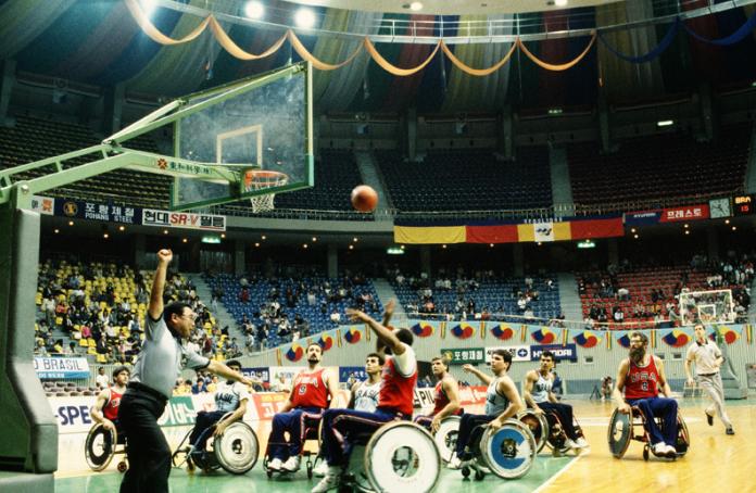 Αγώνας καλαθοσφαίρισης με αναπηρικό καροτσάκι, Σεούλ 1988