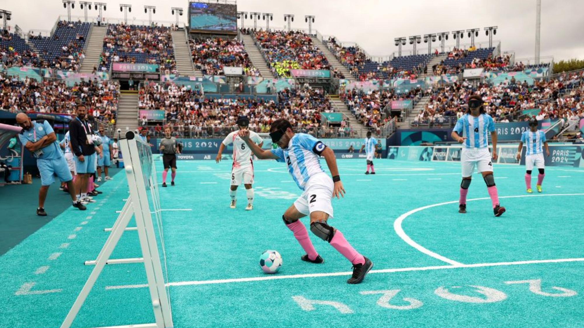 Argentina play in blind football at Paris 2024