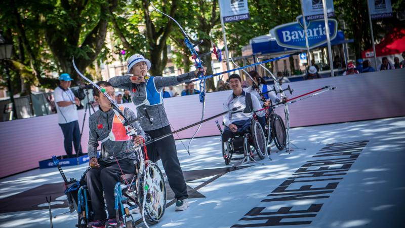 Para archery teams competing against each other