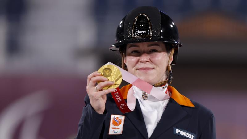 Sanne Voets with first medal at Tokyo 2020