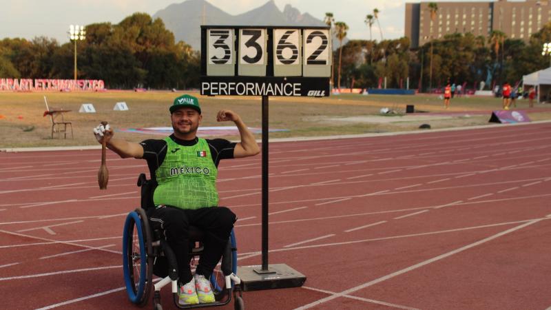 Mexico’s Mario Santana Ramos strikes a pose after winning the gold at the Monterrey 2022 Grand Prix.