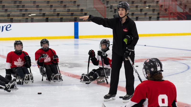 Team Canada Head coach Tara Chisholm 