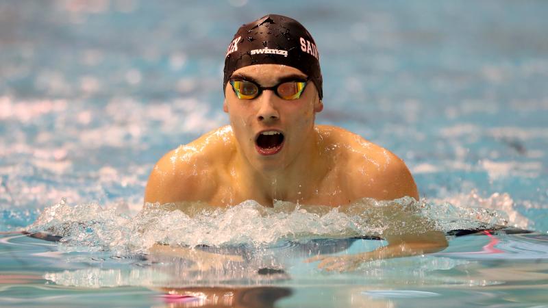 Sixteen-year-old William Ellard smashed his personal best in the men’s 100m freestyle S14 race for his first-ever World Series gold medal.