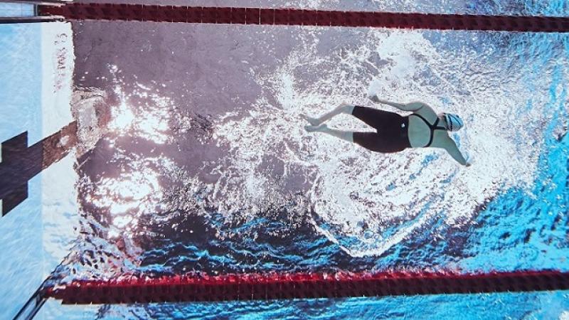 An underwater image of a female Para swimmer