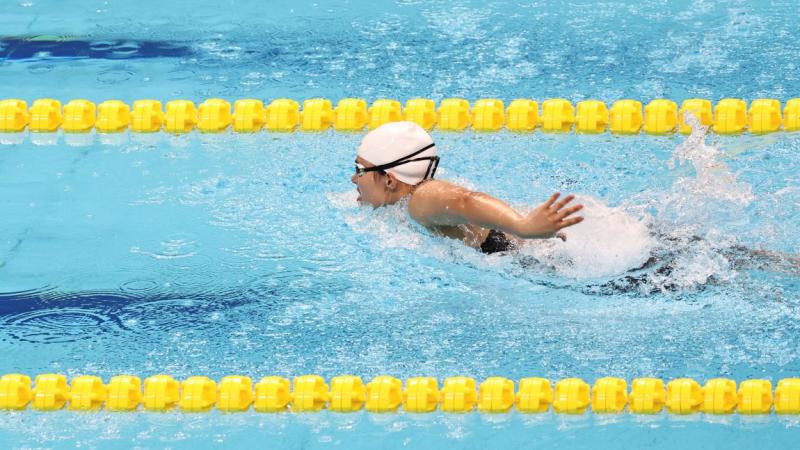 Jiang yuyan, chinese swimmer