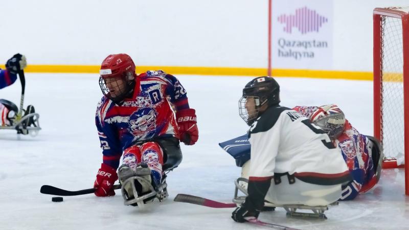 Para Ice hockey players in action 