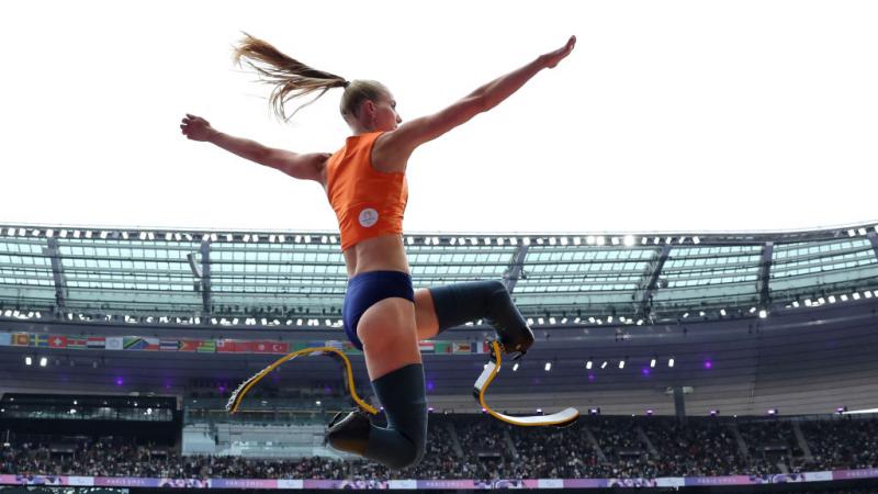 Netherlands long jumper Fleur Jong leaps to a gold medal in front of a big crowd at the Stade De France