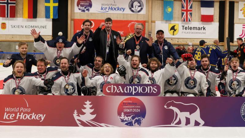 Team Norway celebrating the title of the B-Pool World Championships