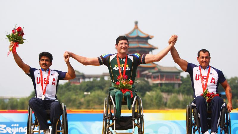 Ernst van Dyk wins gold