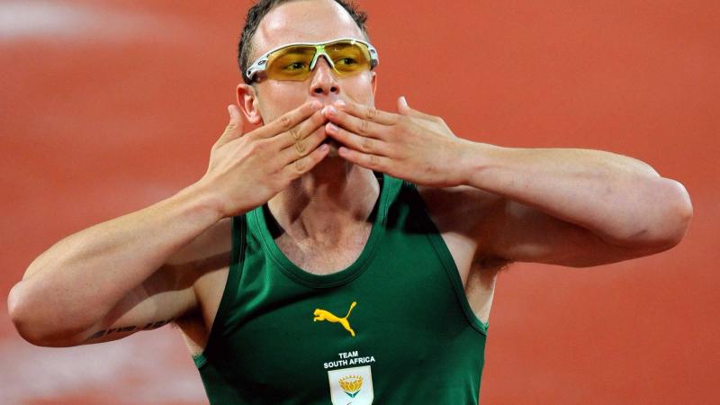 Oscar Pistorius celebrating