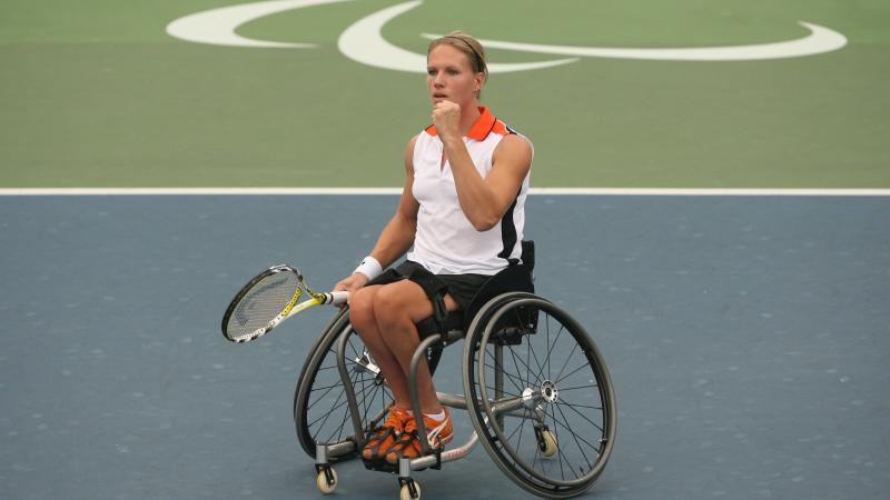 Esther Vergeer celebrating a point at the Beijing 2008 Paralympic Games