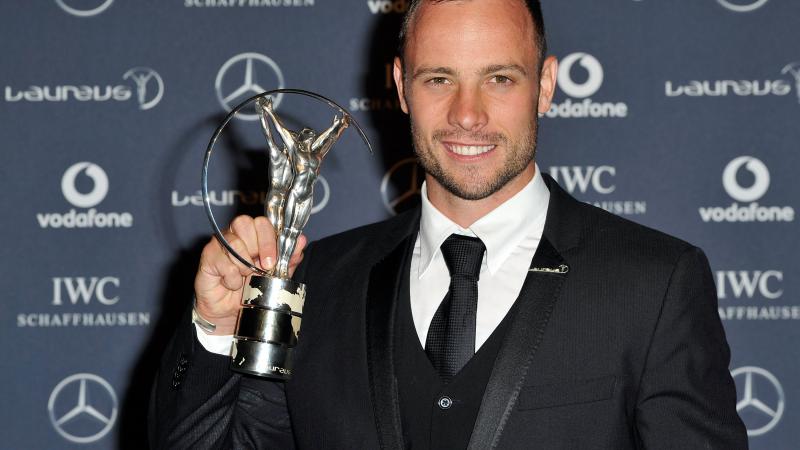 Oscar Pistorius wins the 2012 Laureus Award.