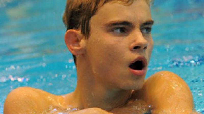 Yevheniy Bohodayko in the pool after a race