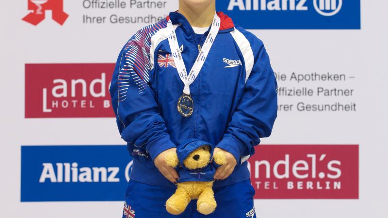 Ellie Simmonds on top of the podium at the 2011 IPC Swimming European Championships in Berlin, Germany