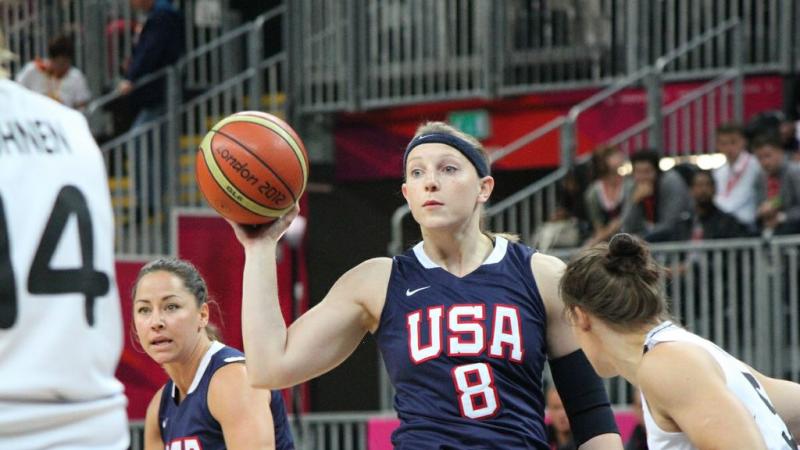 Natalie Schneider looks to pass at London 2012