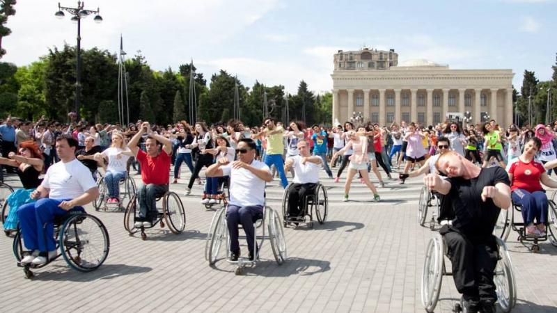 Wheelchair dancers in flashmob