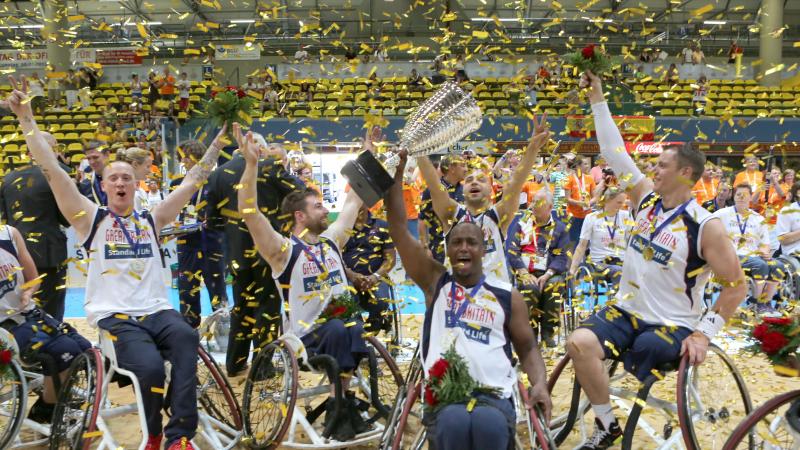 British wheelchair basketball team celebrates