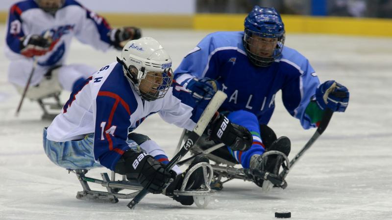 Korea-Italy ice sledge hockey game