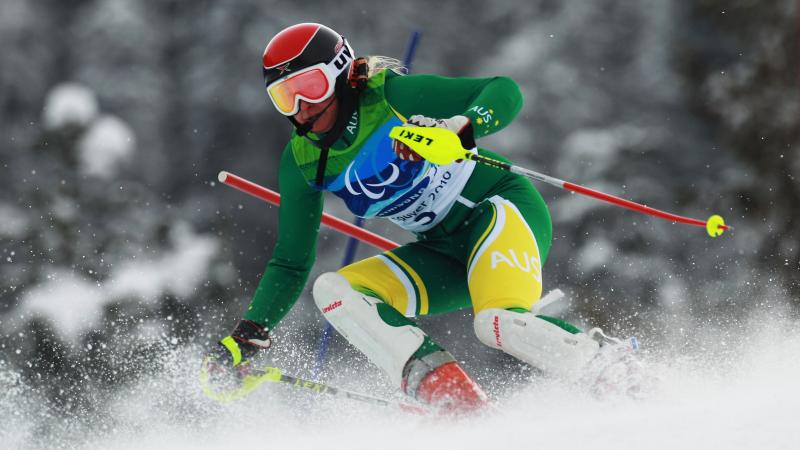 A picture of Australian alpine skier Jessica Gallagher at a slalom event 