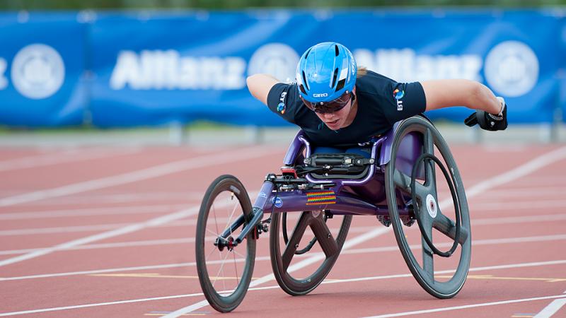 Great Britain's Hannah Cockroft on her way to a new 200m T34 world record in Nottwil, Switzerland in May 2014.