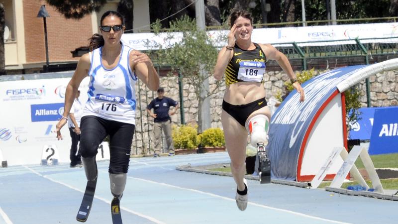 amputee racers on a track