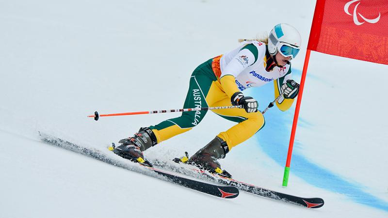 Jessica Gallagher, Australia edges show as she carves the corner into thrid place.