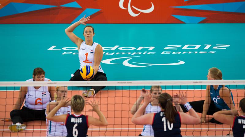 Elvira STINISSEN - Sitting Volleyball - London 2012 Paralympic Games Elvira STINISSEN, Netherlands to serve