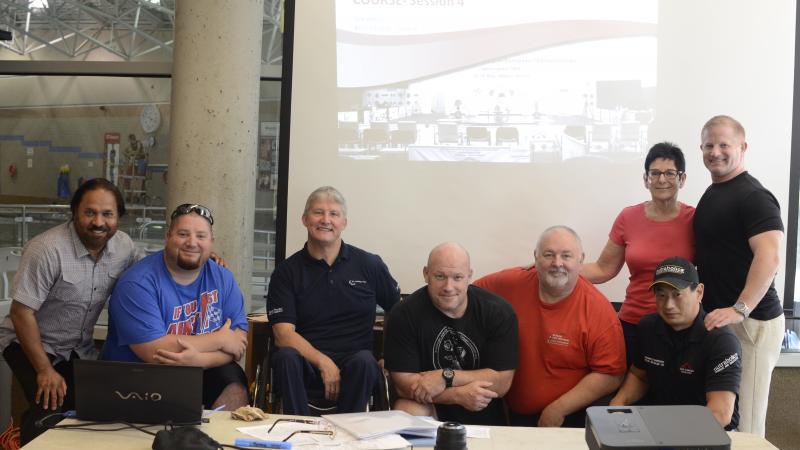 A total of seven new powerlifting referees were trained in Canada in 2014