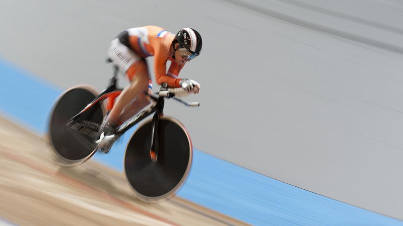 Alyda Norbrius competes at the 2015 UCI Para Cycling Track World Championships, Apeldoorn, the Netherlands
