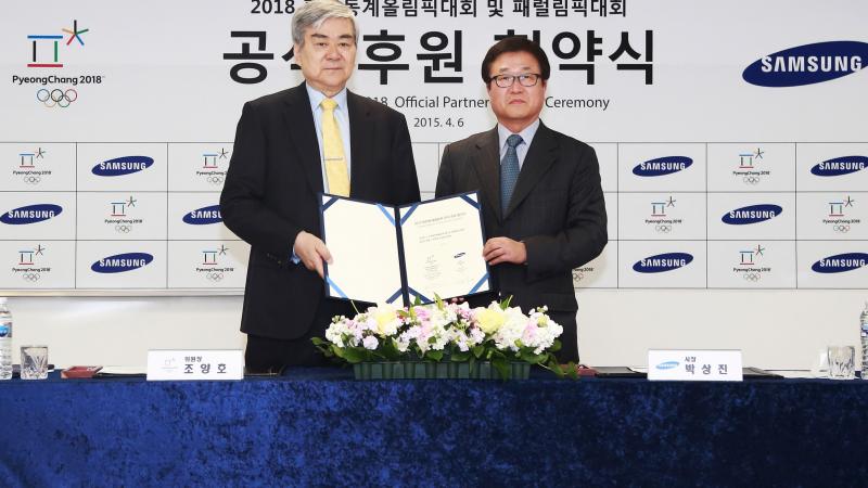 Samsung Group became a domestic sponsor of PyeongChang 2018 in April 2015.