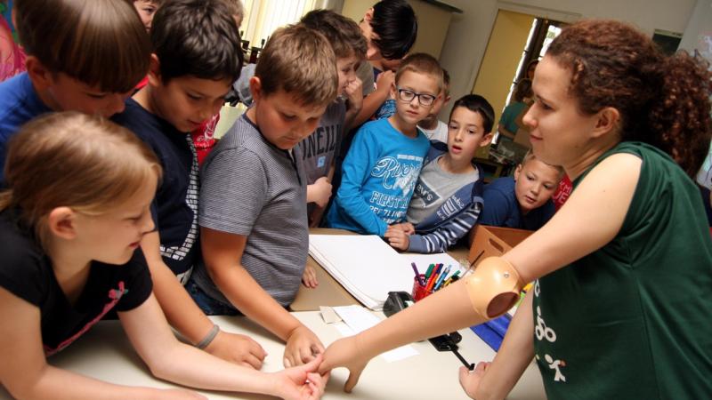 Slovenian students engage in para-sports