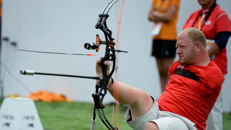 Matt Stutzman competes at the Toronto 2015 Parapan American Games.