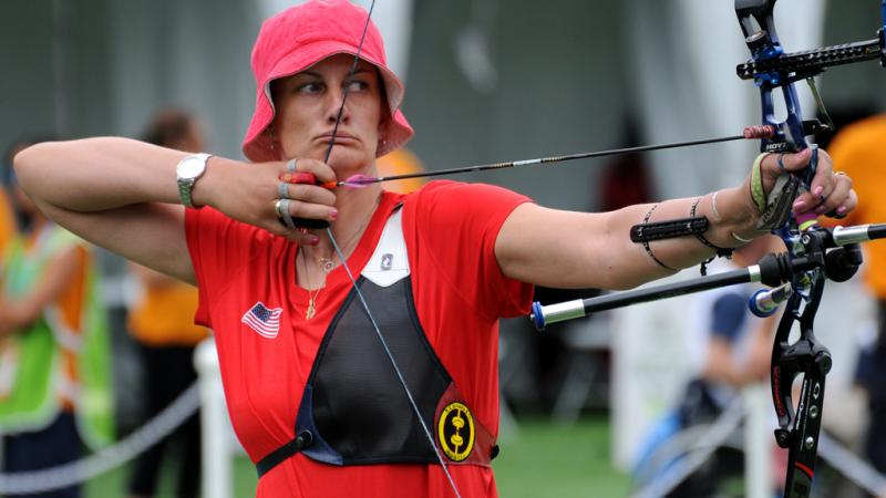 Female archer competes