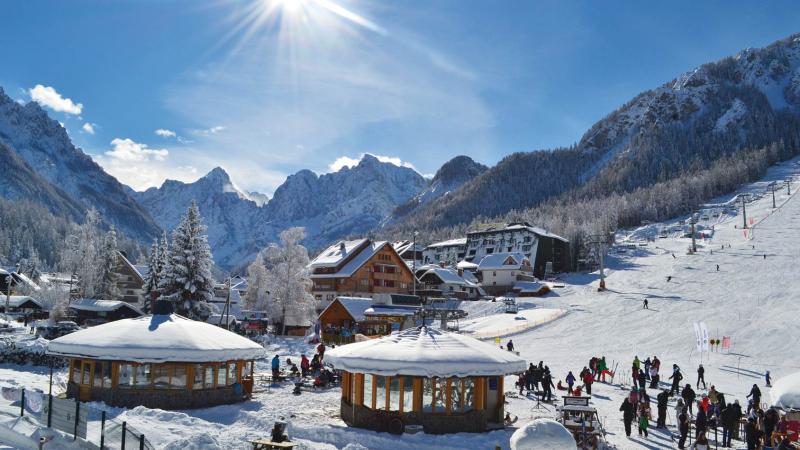 View on slopes in the sunshine