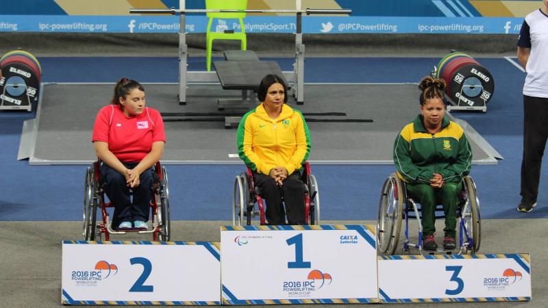 Maria Luzineide won gold on home soil on Thursday (21 January), to open the IPC Powerlifting World Cup, held in conjunction with the Rio 2016 Paralympic Games Test Event, in Rio de Janeiro.