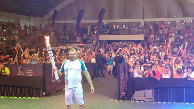 Paralympic swimmer Gledson Soares, a double medal winner who comes from the region, was the final torchbearer in Natal on Saturday (3 September) 
